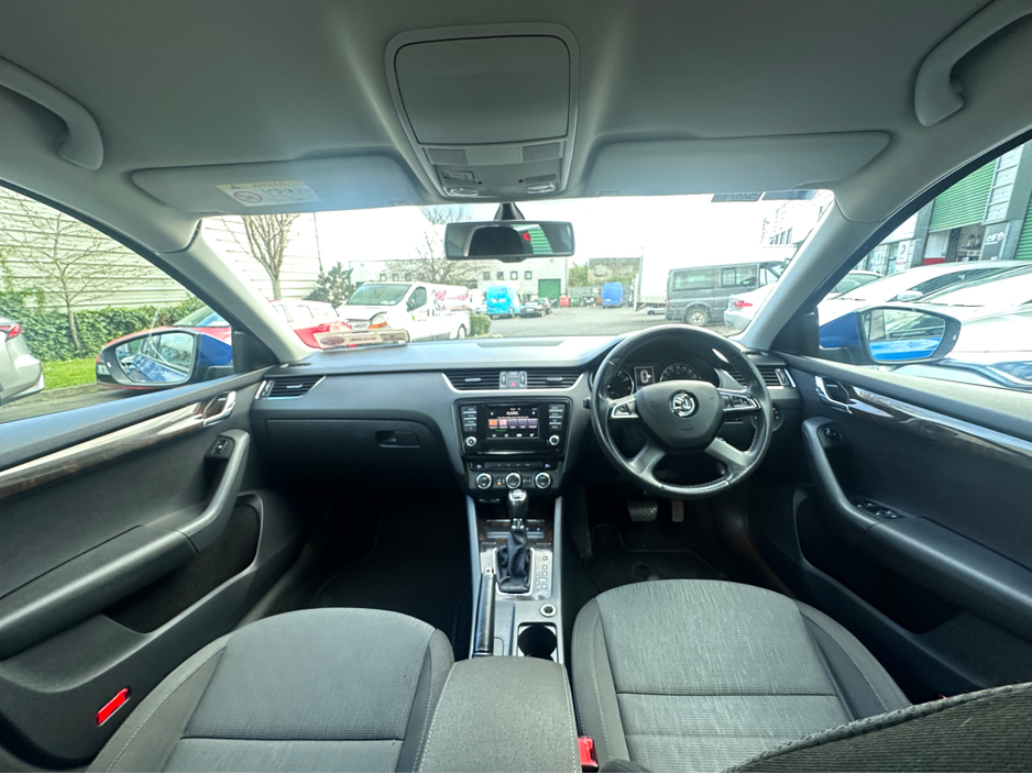 2014 Skoda Octavia - image 9