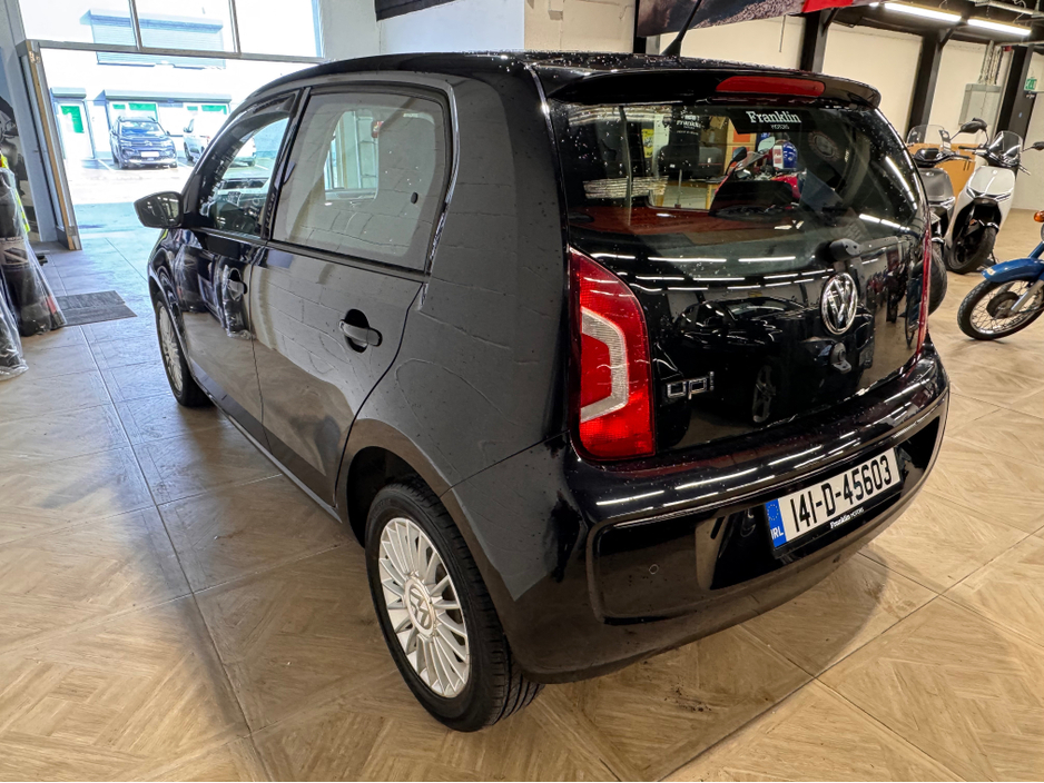 2014 Volkswagen up! - image 3