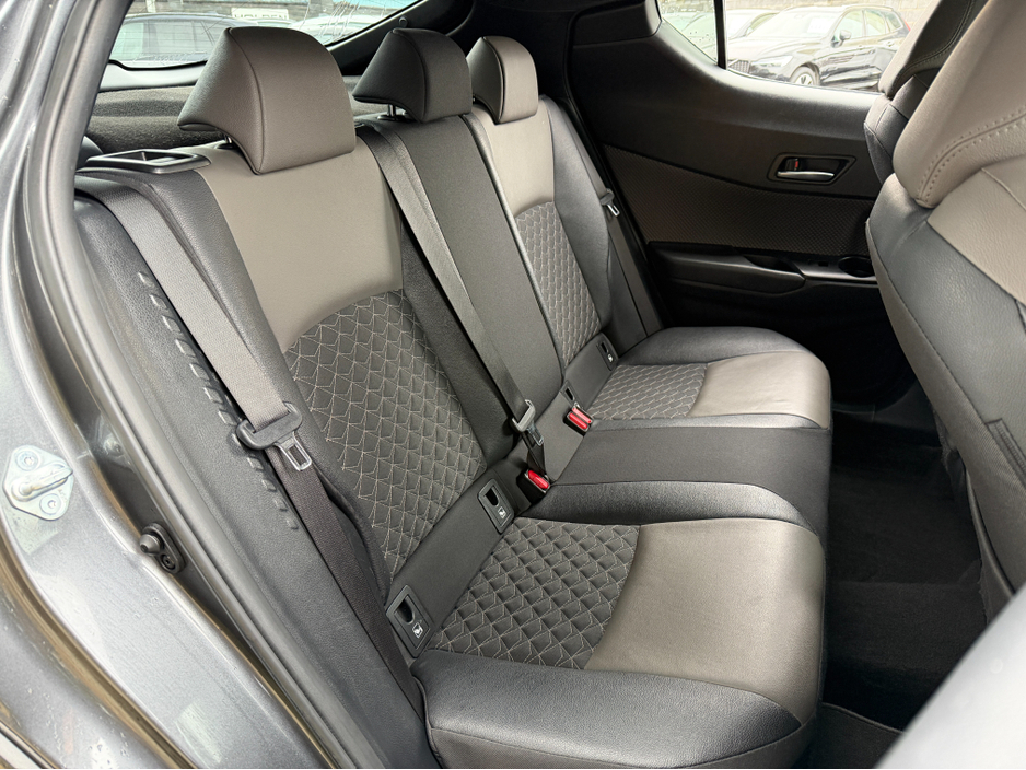 2023 Toyota C-HR HYBRID..#12 MONTH WARRANTY INCLUDED .. FINANCE AVAILABLE €22,750