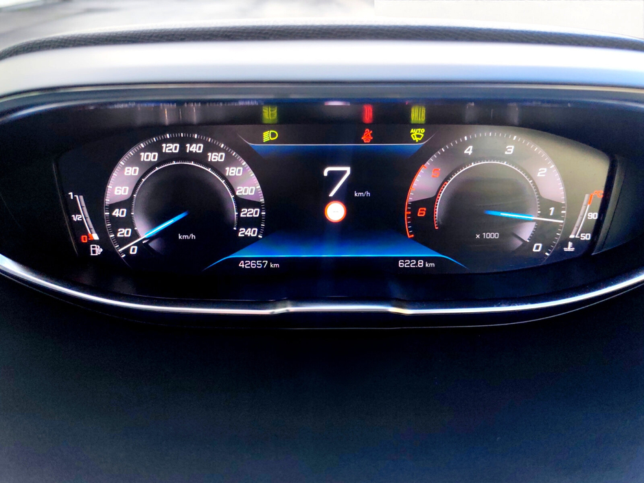 2022 Peugeot 3008 - image 11