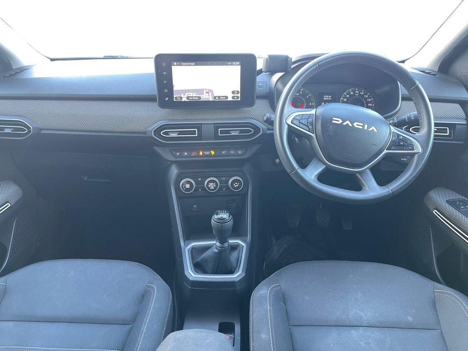 2023 Dacia Jogger - image 2