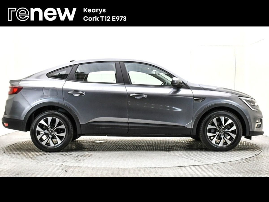 2022 Renault Arkana - image 14