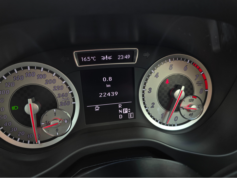 2013 Mercedes-Benz A Class ( 132 REG ) A180 AMG INTERIOR FULL LEATHER  HEATED ELECTRIC SEATS / HI SPEC  LOW ROAD TAX BAND / SIMI DEALER €13,450