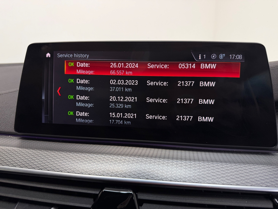 2018 BMW 5 Series - image 13