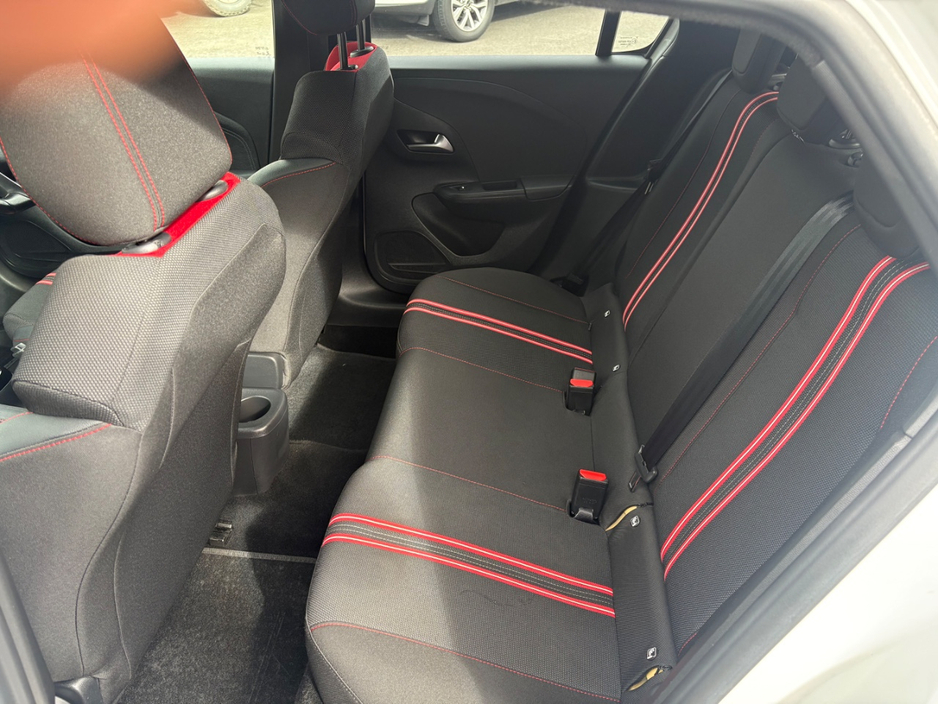 2021 Opel Corsa - image 14