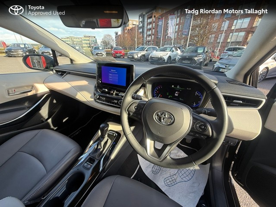 2022 Toyota Corolla - image 13