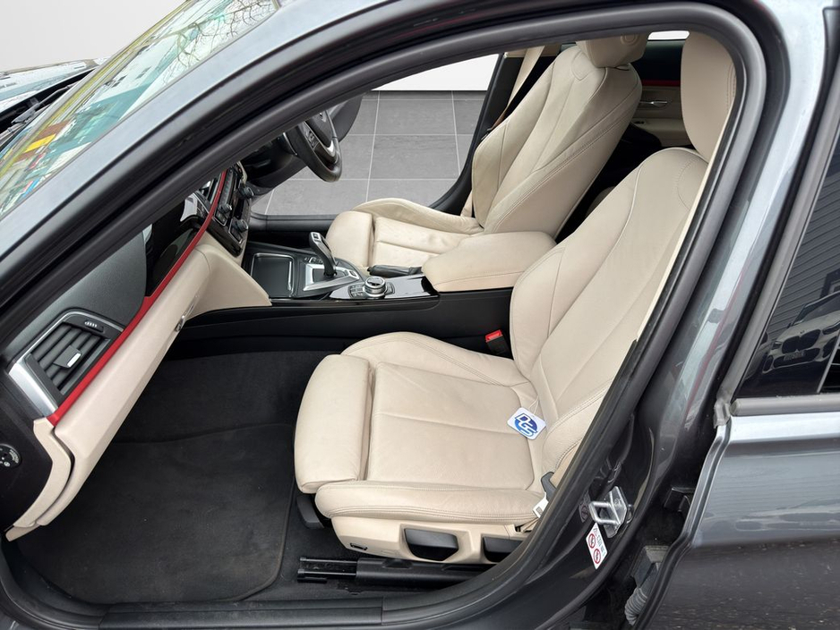 2018 BMW 3 Series 330e Sport €21,888