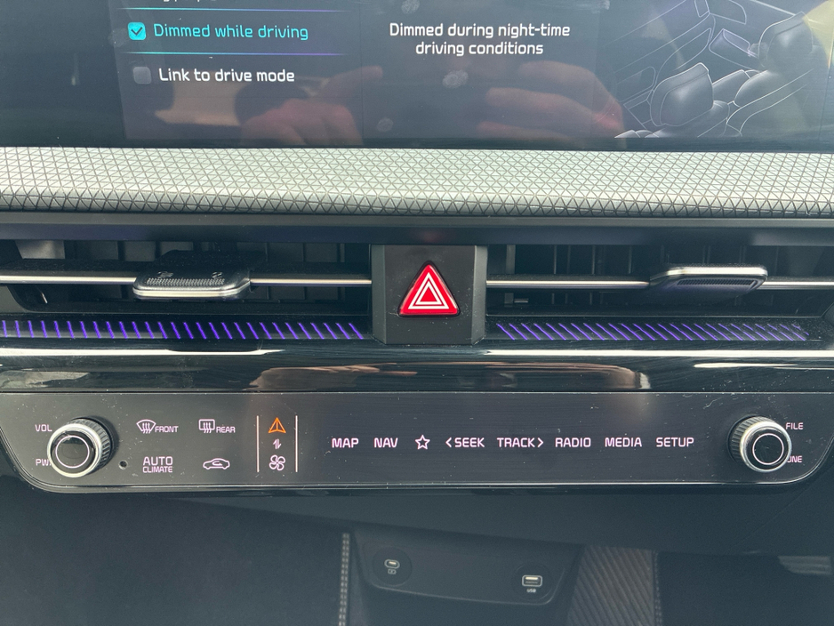 2022 Kia EV6 - image 24