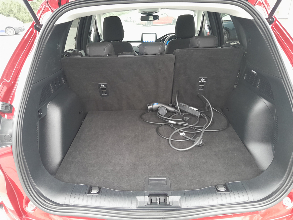 2023 Ford Kuga - image 8