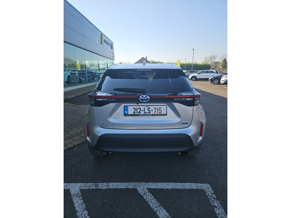 2021 Toyota Yaris Cross - image 5