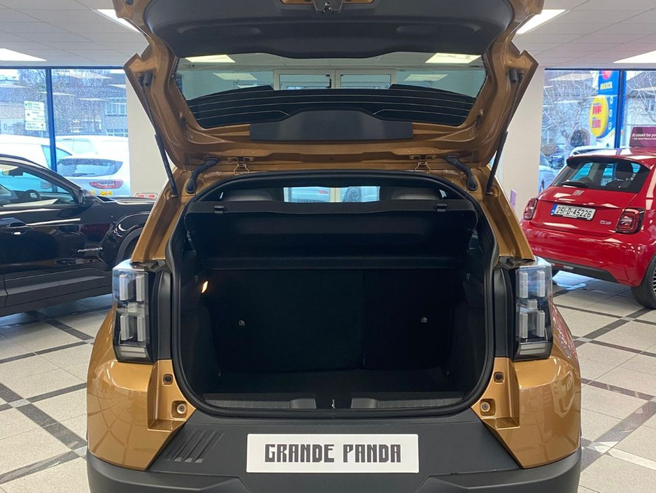 2026 Fiat Grande Panda  €22,995