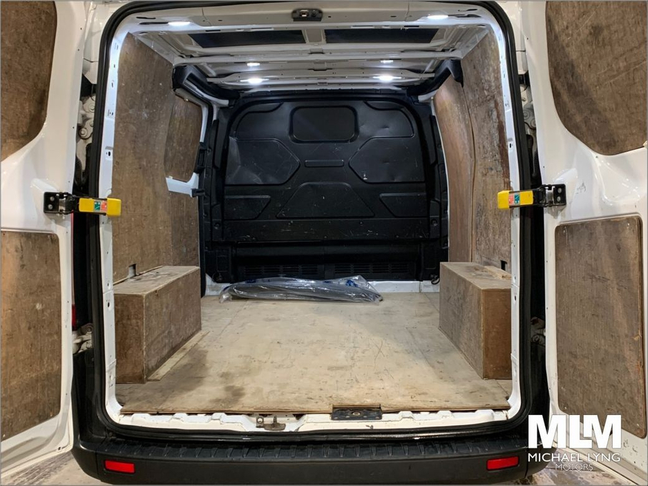 2022 Ford Transit 2.0 TDCI 130PS 350 L3H1 AWD LEADER €19,950