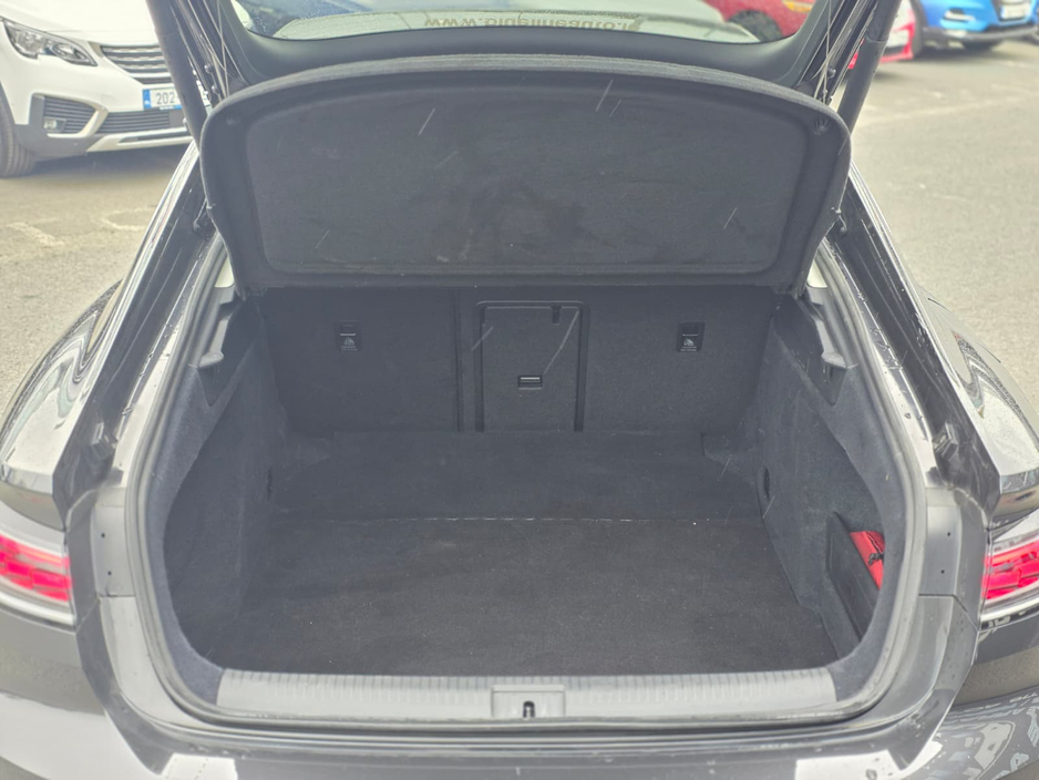 2022 Volkswagen Arteon - image 22