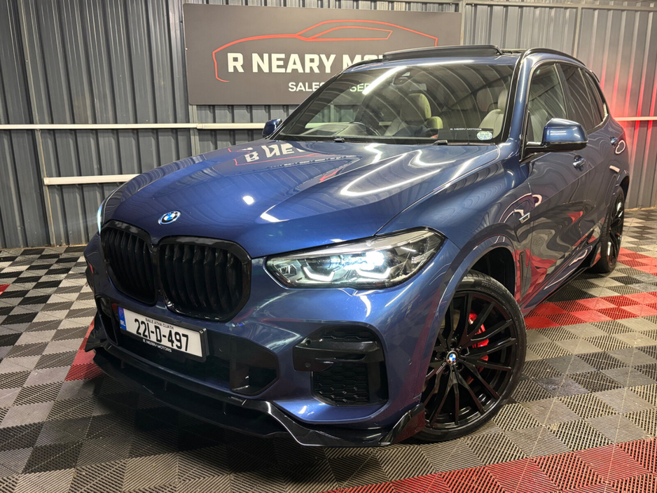 2022 BMW X5 xDrive45e xLine €59,950