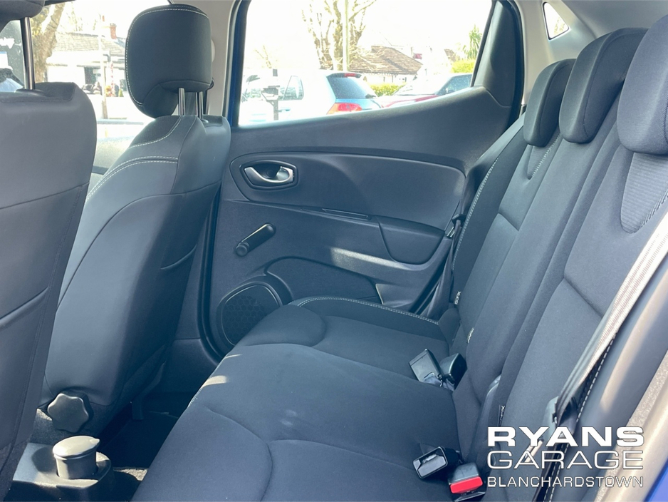 2019 Renault Clio - image 12