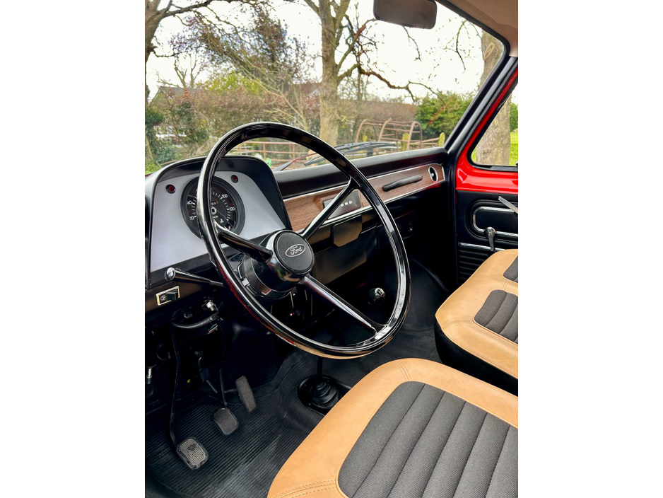 1976 Ford Transit Custom Kombi - image 37