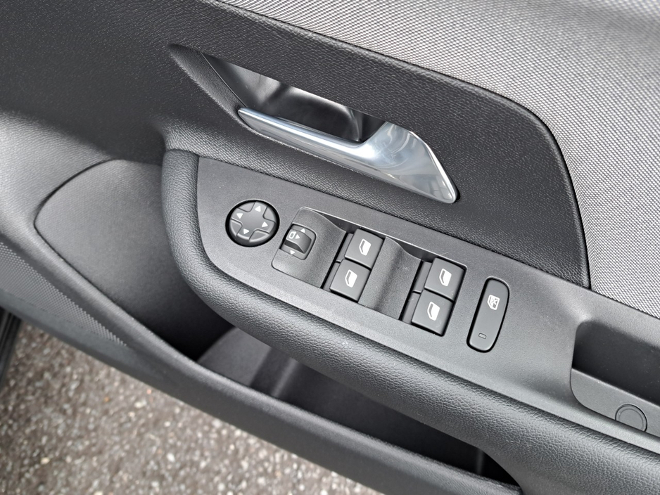 2026 Opel Mokka - image 30