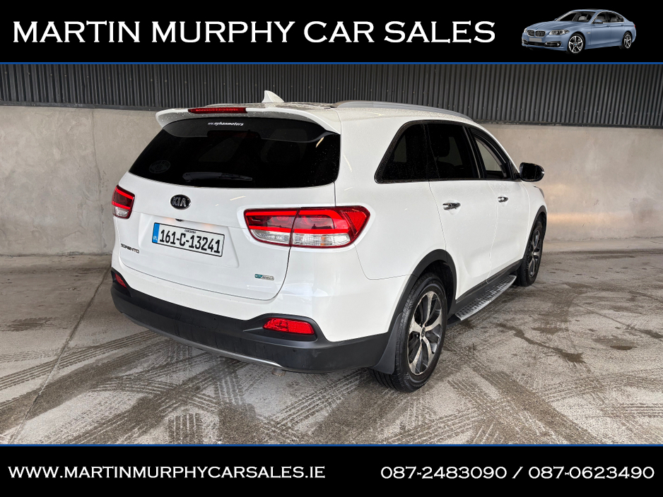 2016 Kia Sorento - image 6