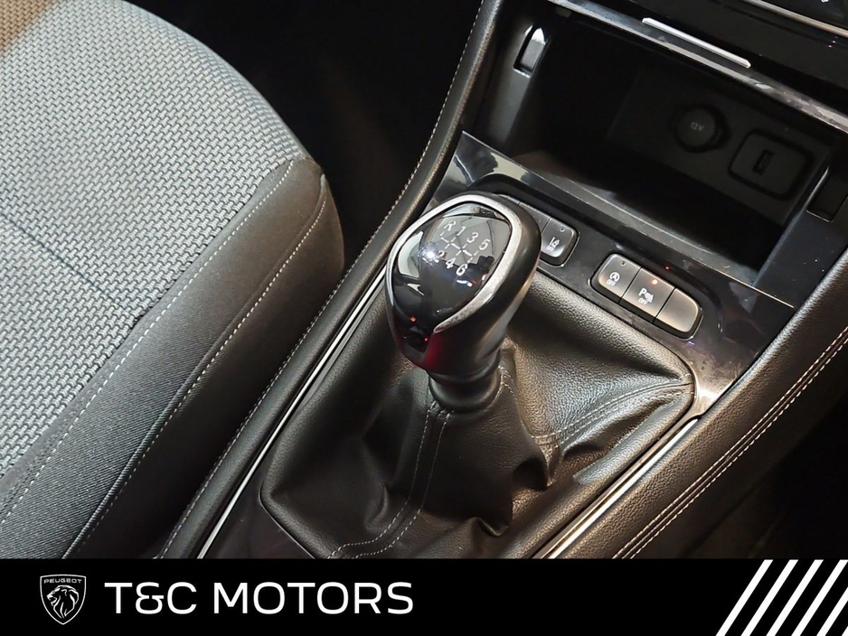 2019 Opel Grandland X SC Model - Rear Parking Sensors, Dual Zone Climate Control A/C, Cruise Control, Bluetooth, Alloy Wheels €14,995