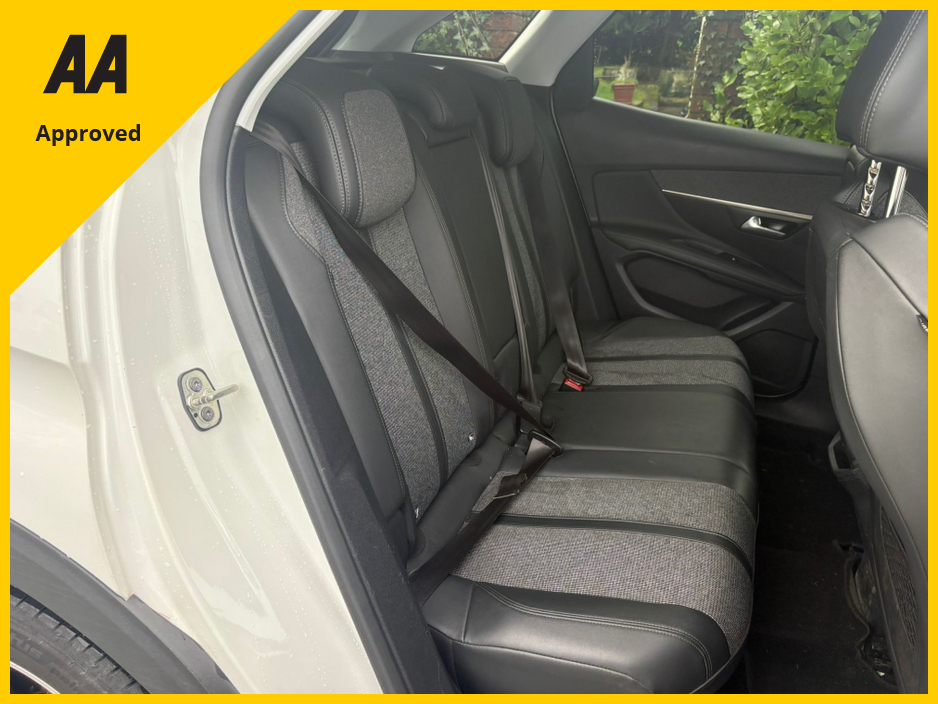 2019 Peugeot 3008 - image 14