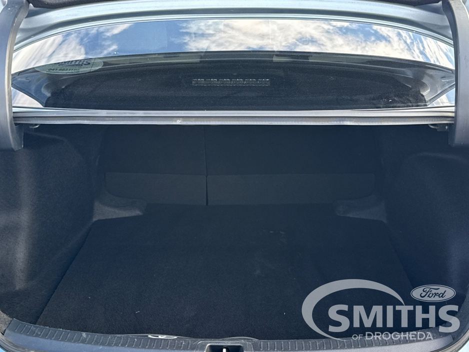 2020 Toyota Corolla - image 9