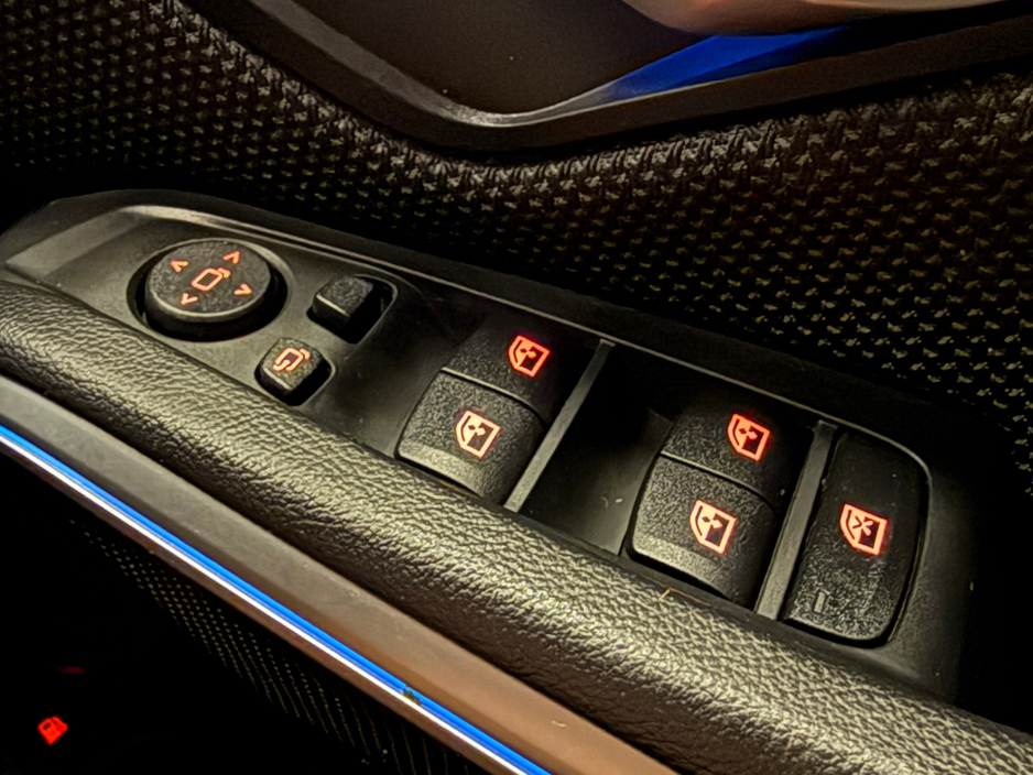 2022 BMW 3 Series 330e SE Pro Auto €22,900