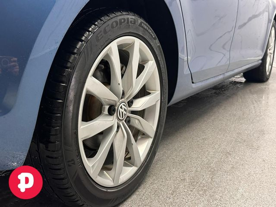 2016 Volkswagen Golf - image 17