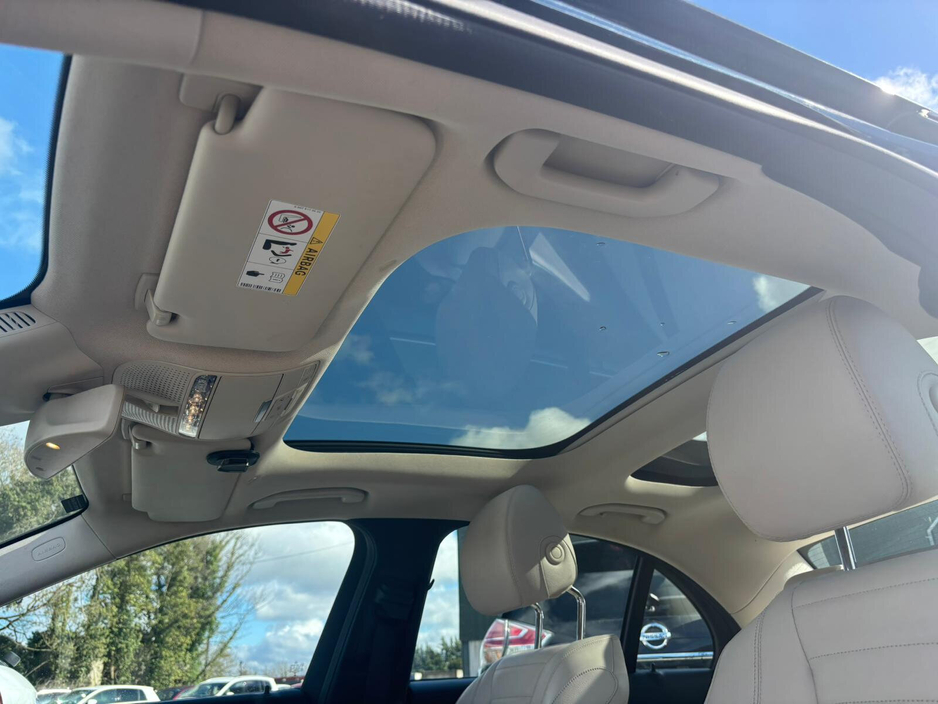 2016 Mercedes-Benz E Class - image 9