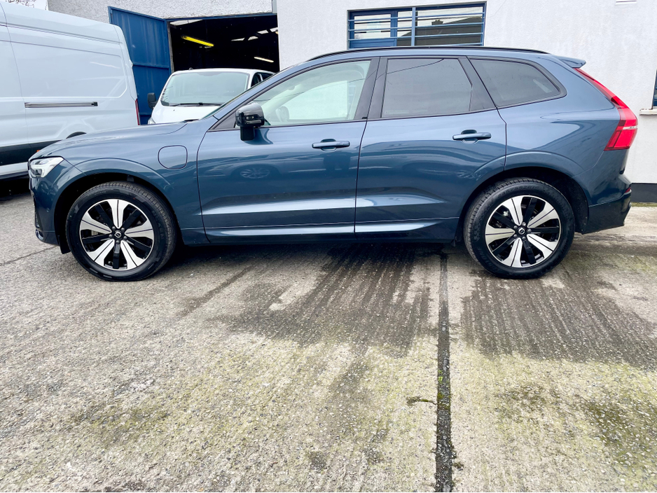 2023 Volvo XC60 - image 35
