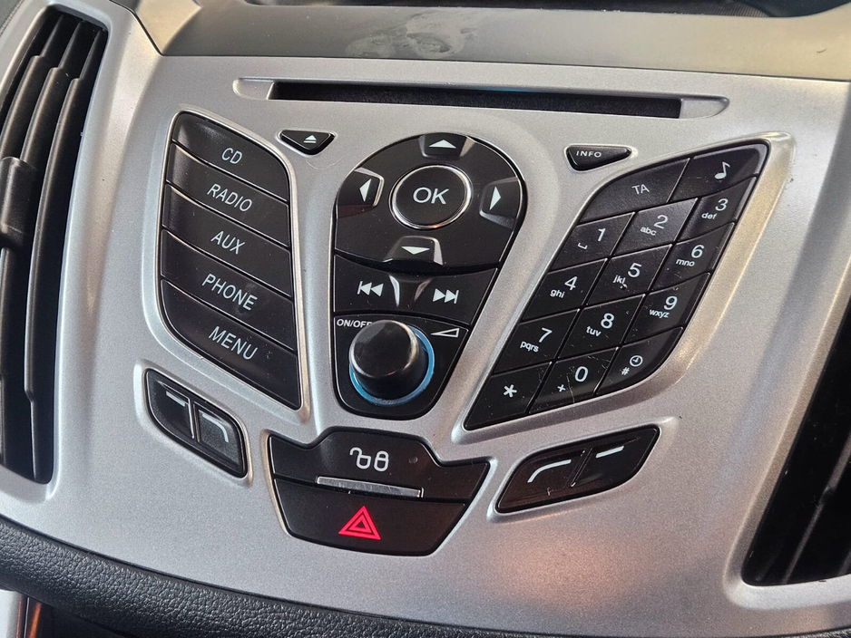 2015 Ford Grand C-Max - image 13