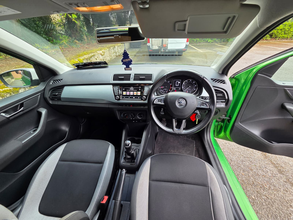 2017 Skoda Fabia - image 3