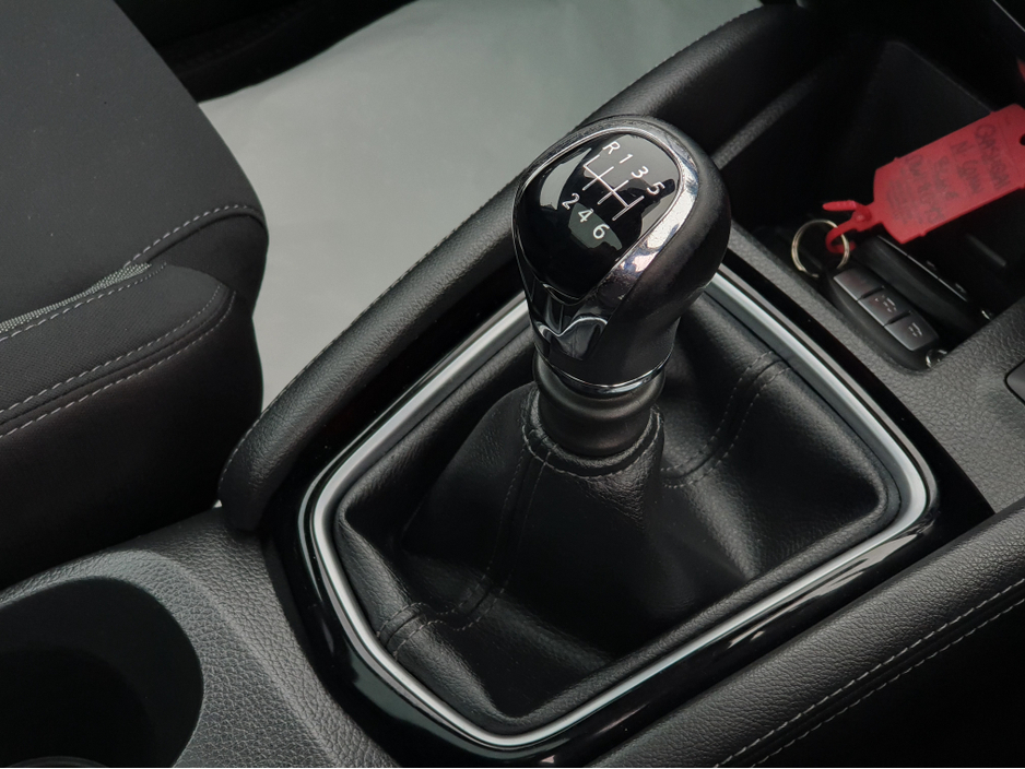 2018 Nissan Qashqai N-CONNECTA 1.2 DIG-T 115BHP NCT 02/28 FINANCE AVAILABLE @ €58 PER WEEK 2 KEYS/ PAN ROOF/ SAT NAV/ REVERSE CAMERA/ MULTI FUNCTION STEERING WHEEL/ CRUISE CONTROL/ HISTORY CHECKED €12,900