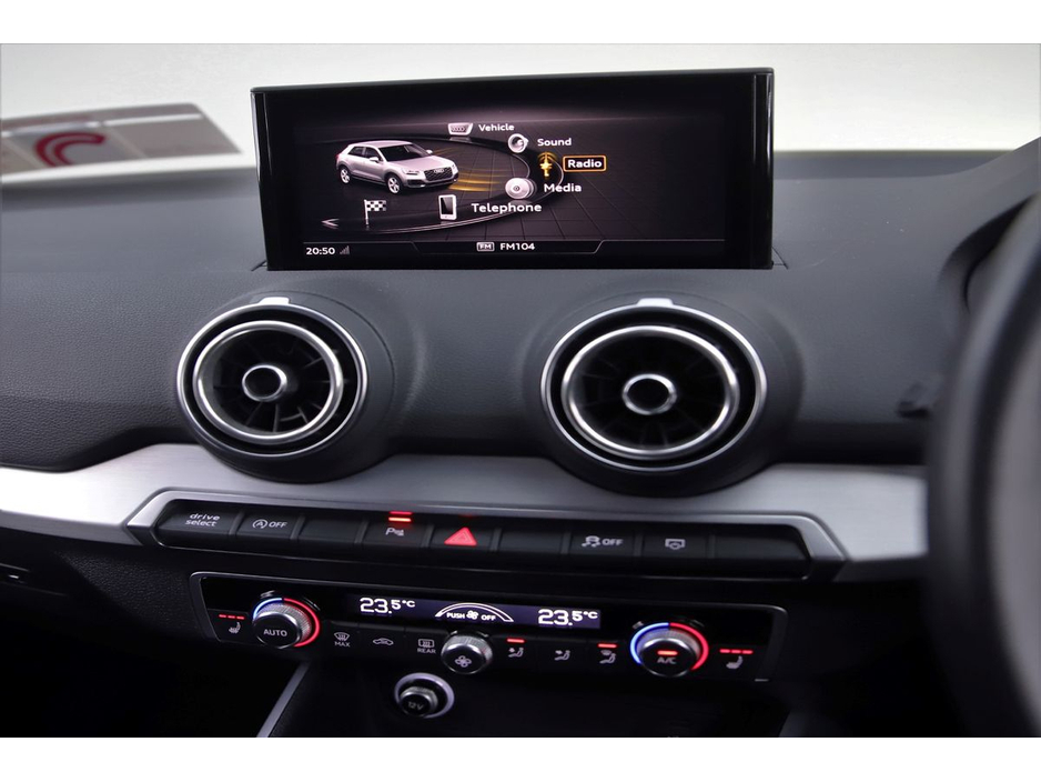 2018 Audi Q2 1.0 TFSI S-TRONIC 115BHP *REVERSE CAM*PARK SENSORS*DIGITAL DASH*