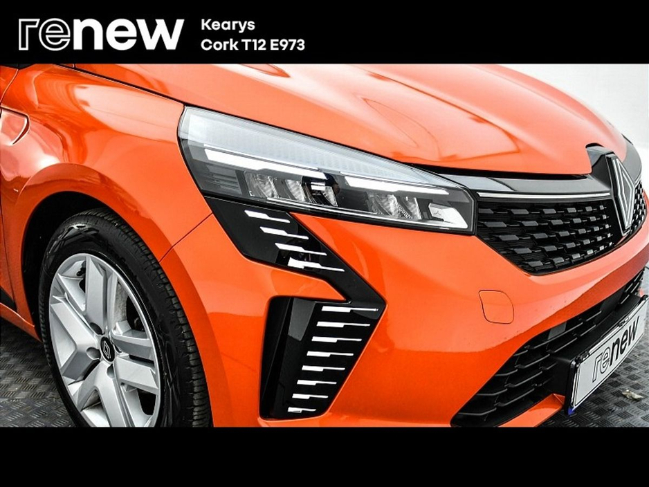 2025 Renault Clio - image 15