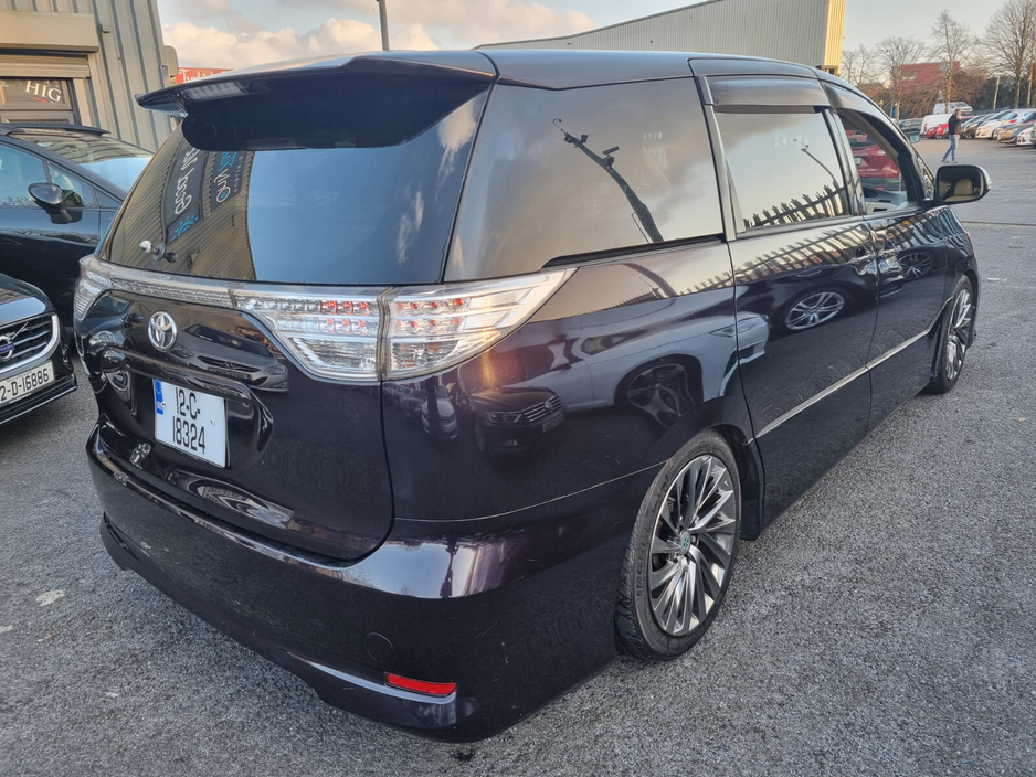 2012 Toyota Estima - image 17