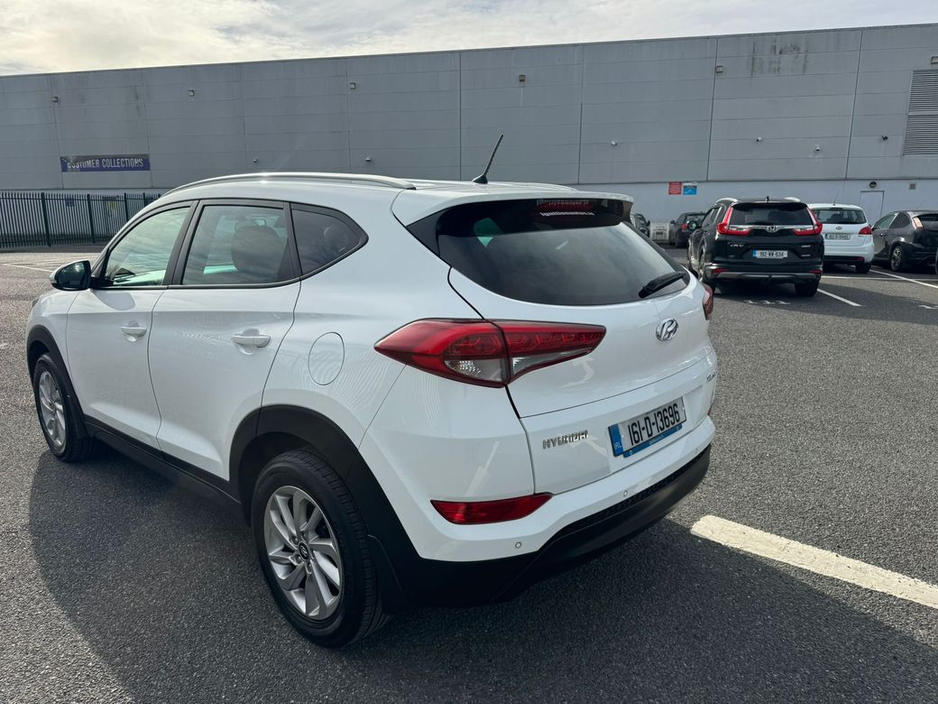 2016 Hyundai Tucson - image 6