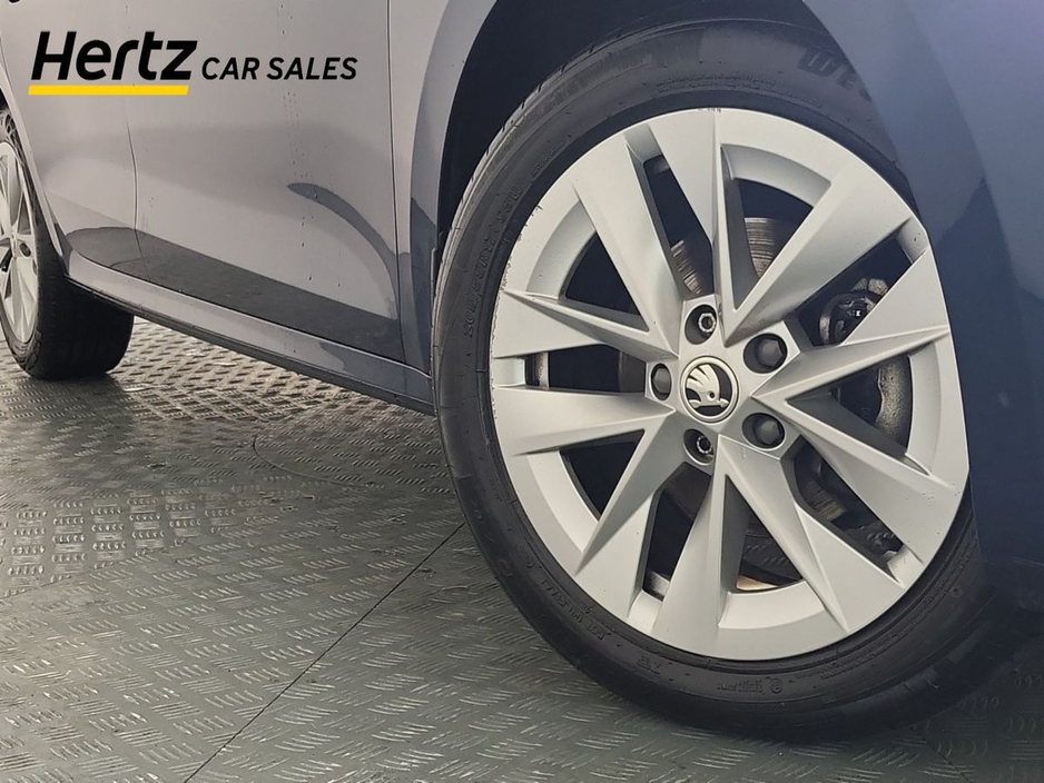 2024 Skoda Octavia - image 6