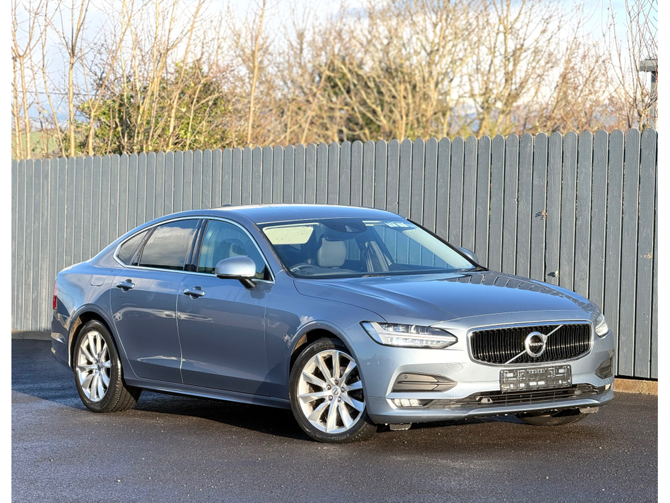 2020 Volvo S90 2020 VOLVO MOMENTUM PLUS  2.0 D4 €31,500