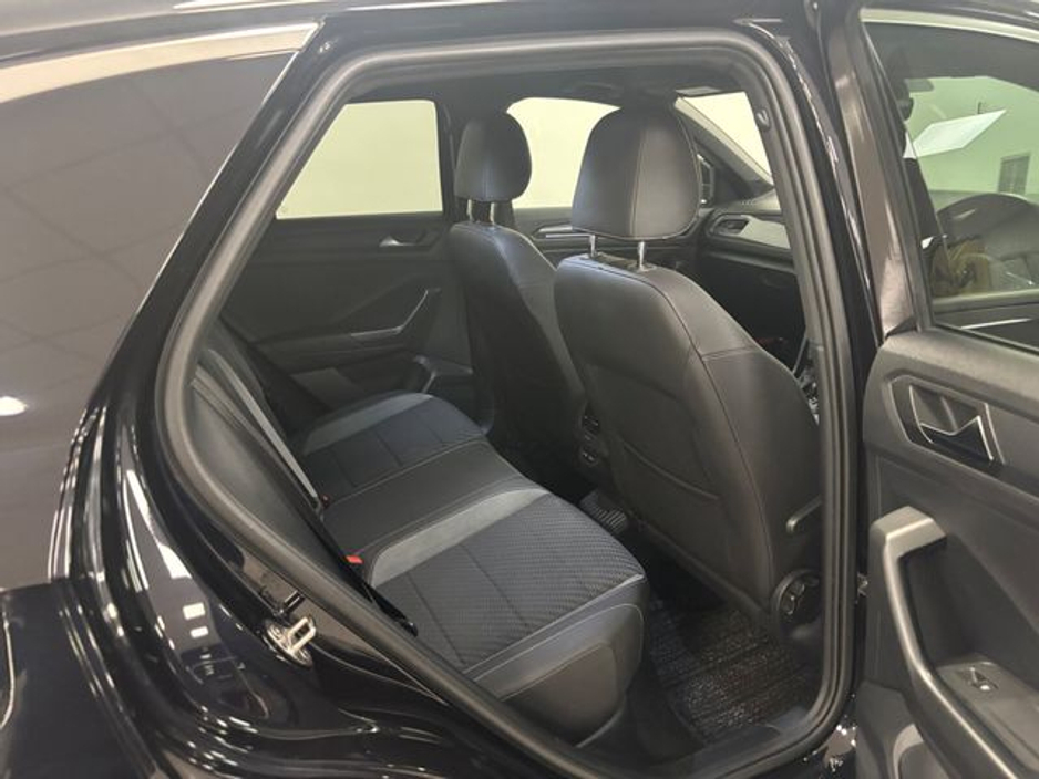 2020 Volkswagen T-Roc 2.0 TDI 150bhp R-Line DSG €24,950