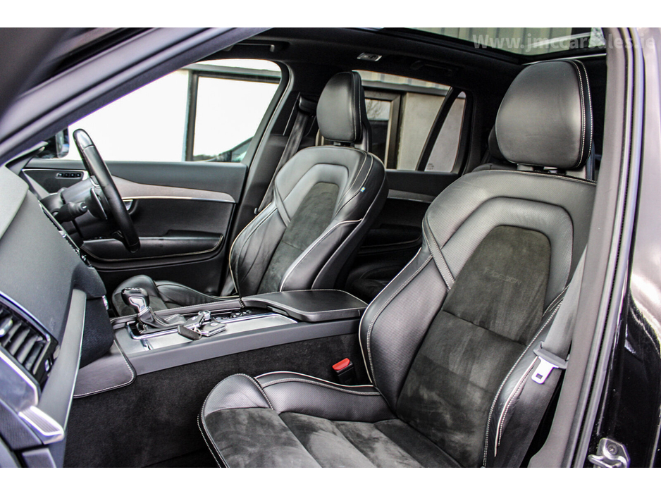 2017 Volvo XC90 D5 (235hp) AWD R-Design Geartronic €33,995