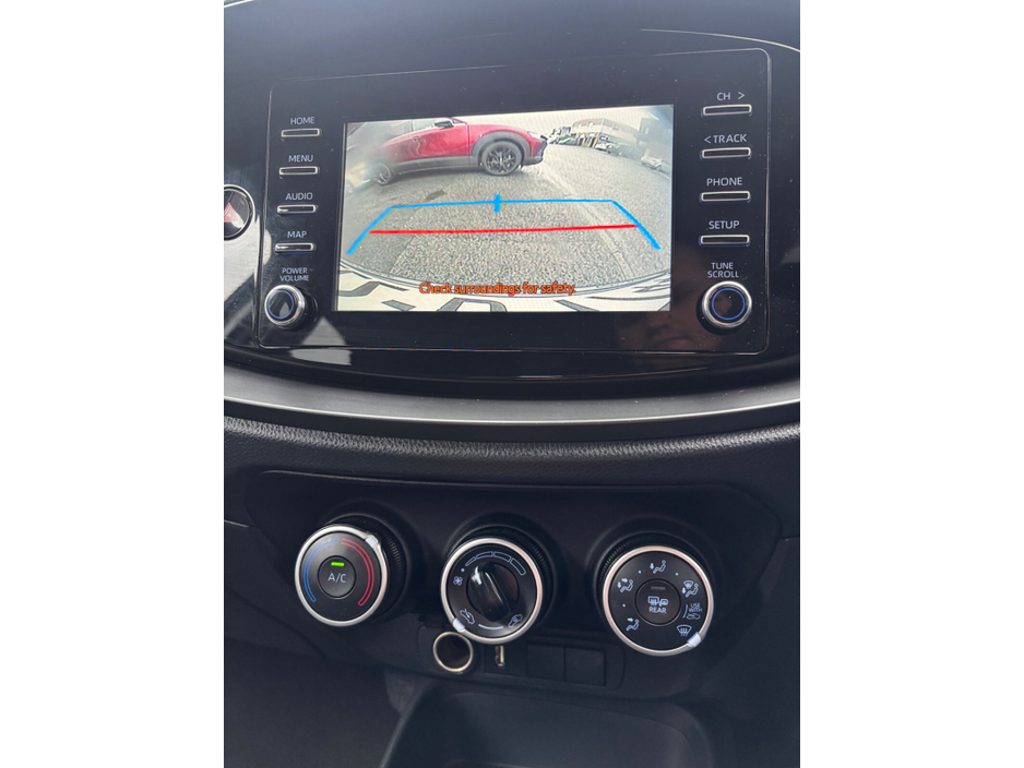 2022 Toyota Aygo 1.0 VVT-i x-play Smartphone €13,900