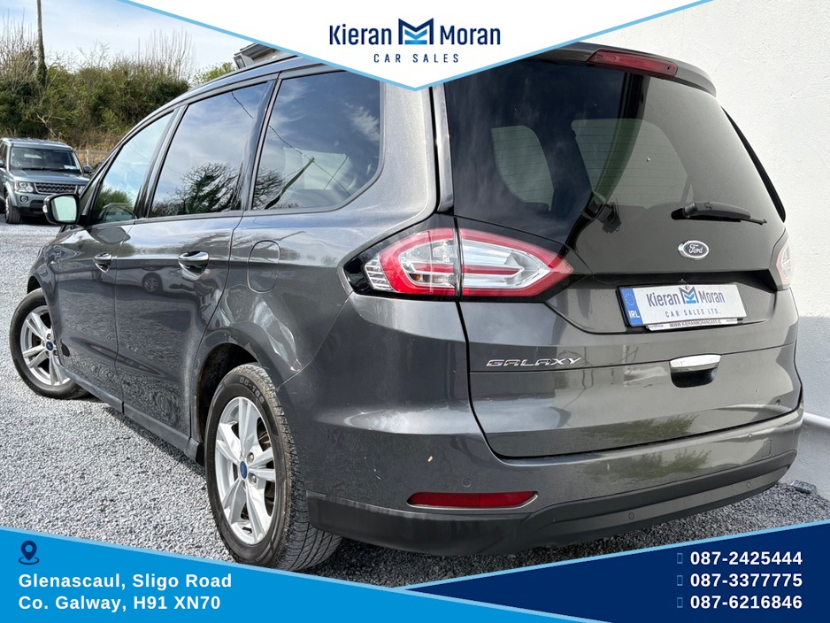 2017 Ford Galaxy - image 4