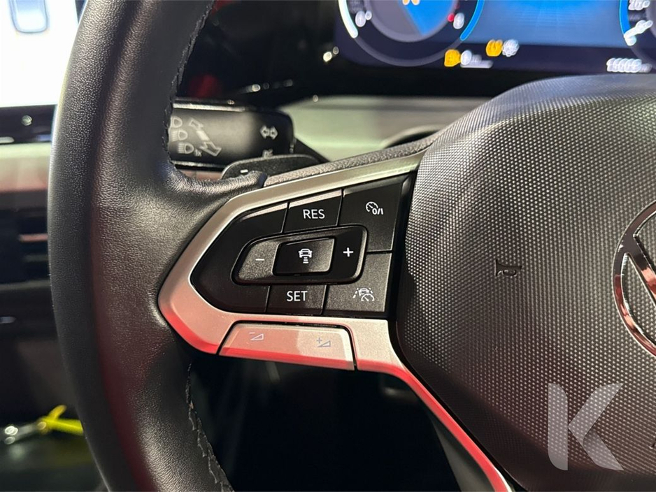 2023 Volkswagen Golf ETSI ACTIVE - FACTORY ALLOYS - DIGITAL DASH - PADDLE SHIFT - REVERSE CAMERA €27,950