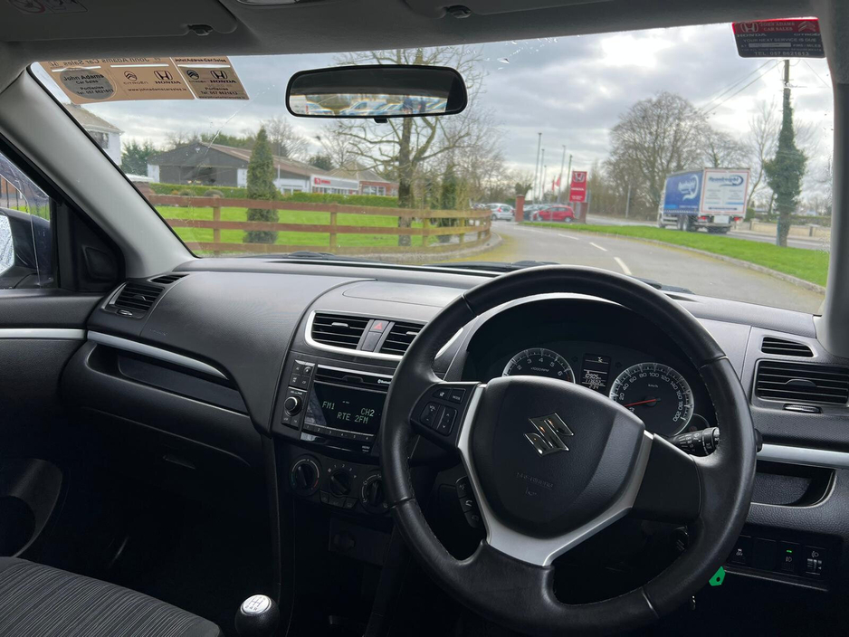 2016 Suzuki Swift - image 10