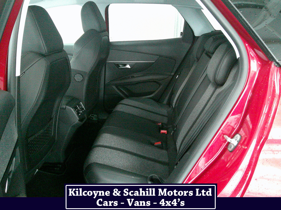 2020 Peugeot 3008 - image 13