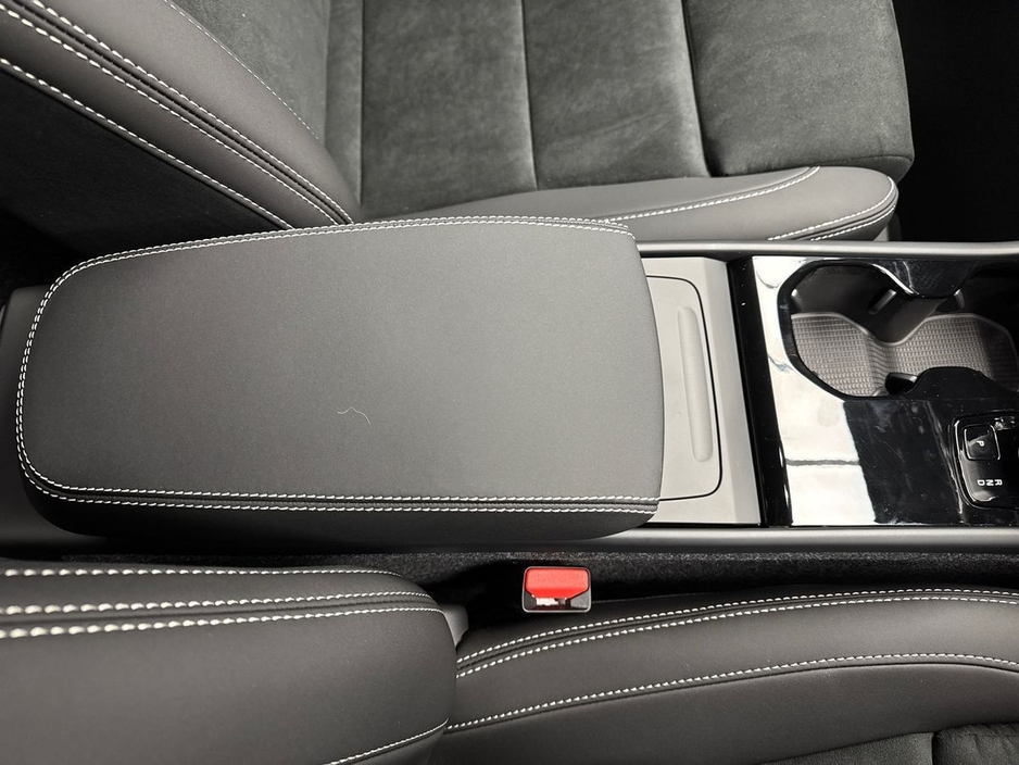 2026 Volvo EX40 BLACK EDITION *1.9% APR* €110 PER WEEK ON PCP €49,995