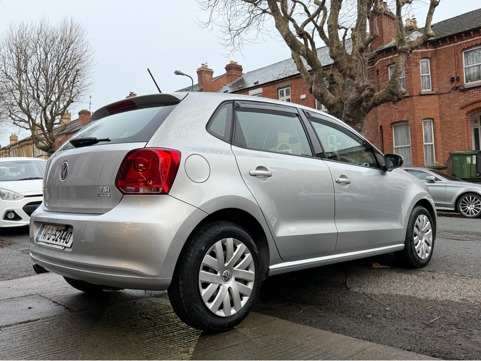 2014 Volkswagen Polo 1.2tsi Automatic, Only 10,000kms! New Nct 11/2026, Apple Car Play, Android Auto, Reversing Camera, A/C, Ideal Starter Car, Cheap Tax & Insurance, €11,950