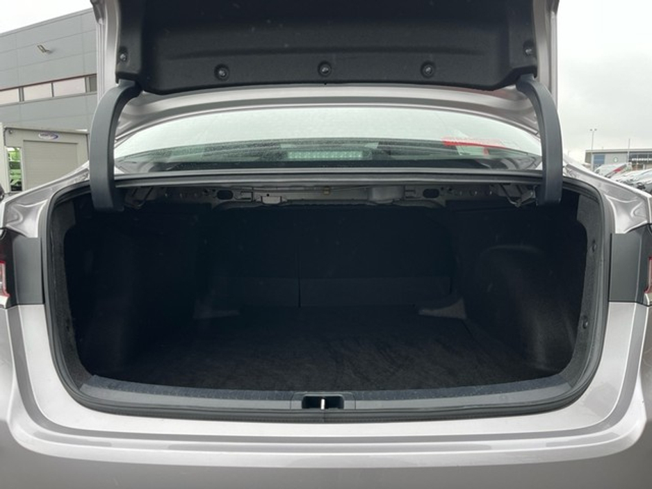 2022 Toyota Corolla - image 10
