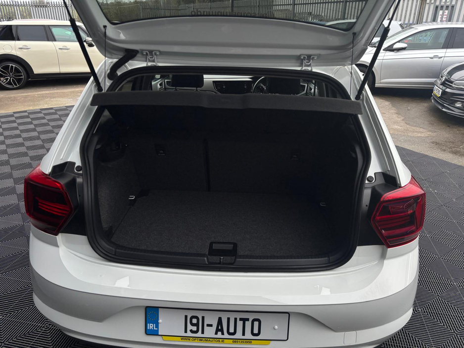 2019 Volkswagen Polo - image 7