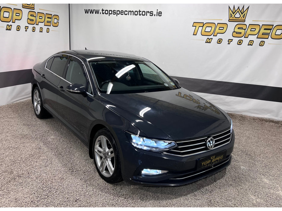 2020 Volkswagen Passat TDI SEL S-A 4DR AUTO €19,700